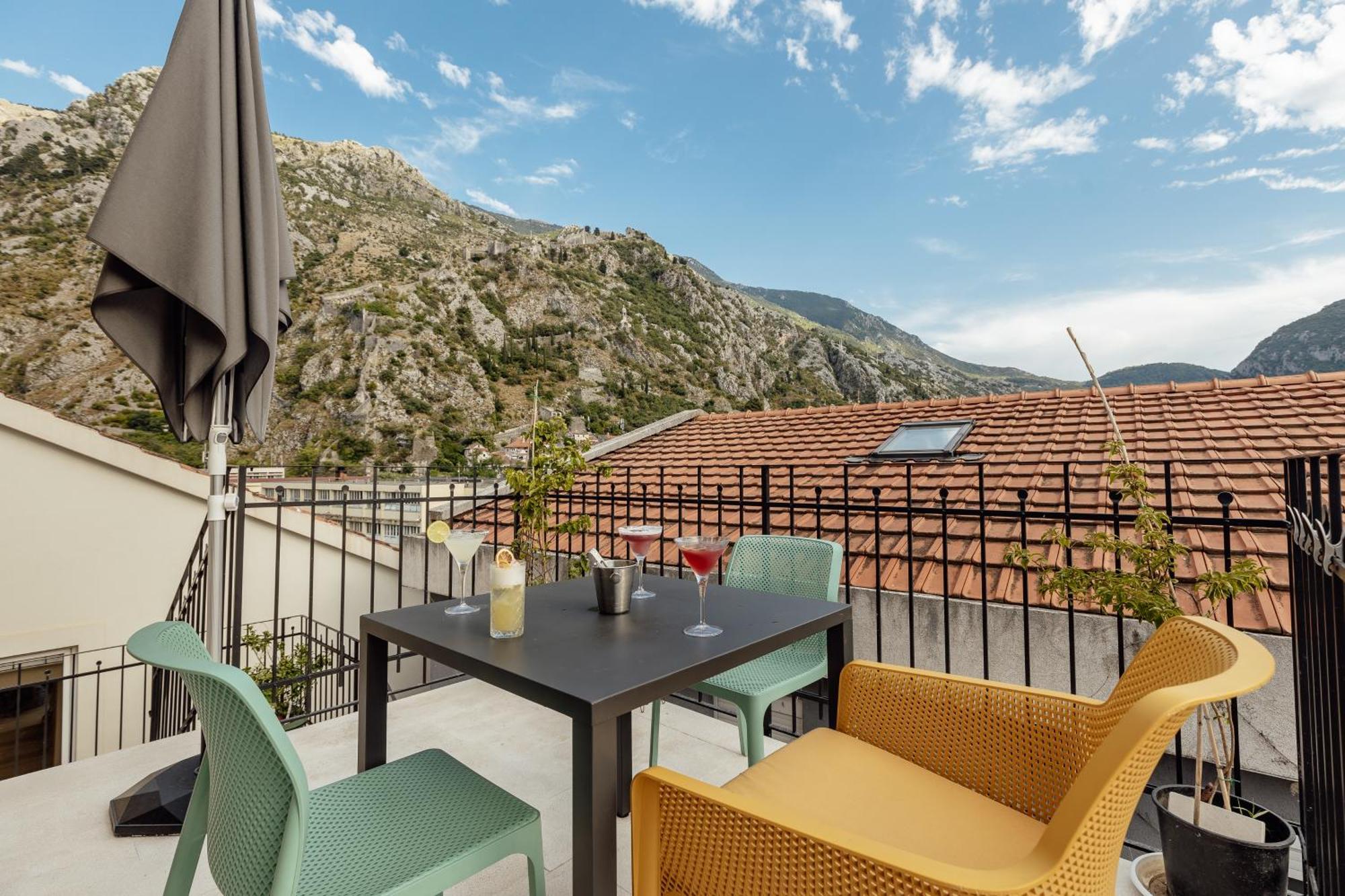 Point Apartment Kotor