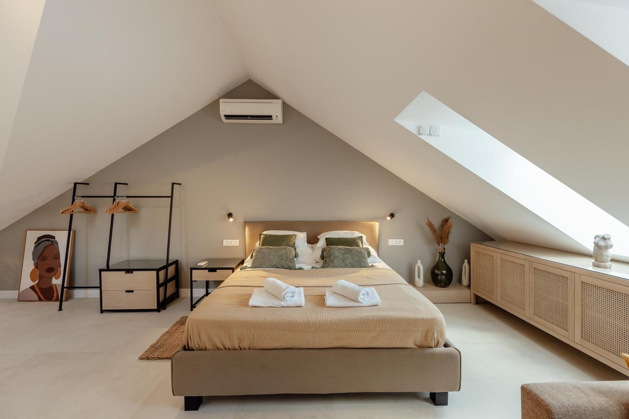 Apartment Point
